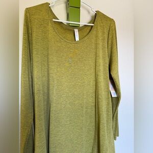 LuLaRoe Lynnae Lime Green/grey heathered long sleeve top